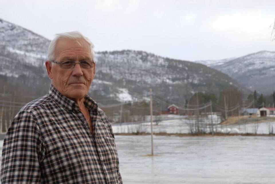 HEDRET MED MEDALJE. Arne Gjertin Larsen ble tildelt KS sin hedersmedalje for sitt årelange arbeid i politikken i Beiarn. HEDRET MED MEDALJE. Arne Gjertin Larsen ble tildelt KS sin hedersmedalje for sitt årelange arbeid i politikken i Beiarn. Foto: Maria Trondsen