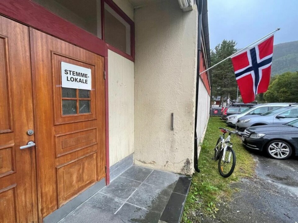 Valglokalet ved Rognan Samfunnshus. Valglokalet ved Rognan Samfunnshus. Foto: Helge Simonsen