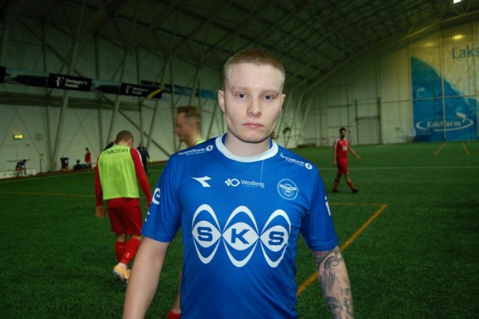 SCORET TO. Jonas enge Melvik scoret to mål, men det hjalp ikke. Sprint er ute av opprykkskampen. SCORET TO. Jonas enge Melvik scoret to mål, men det hjalp ikke. Sprint er ute av opprykkskampen. Foto: Stig Bjørnar Karlsen