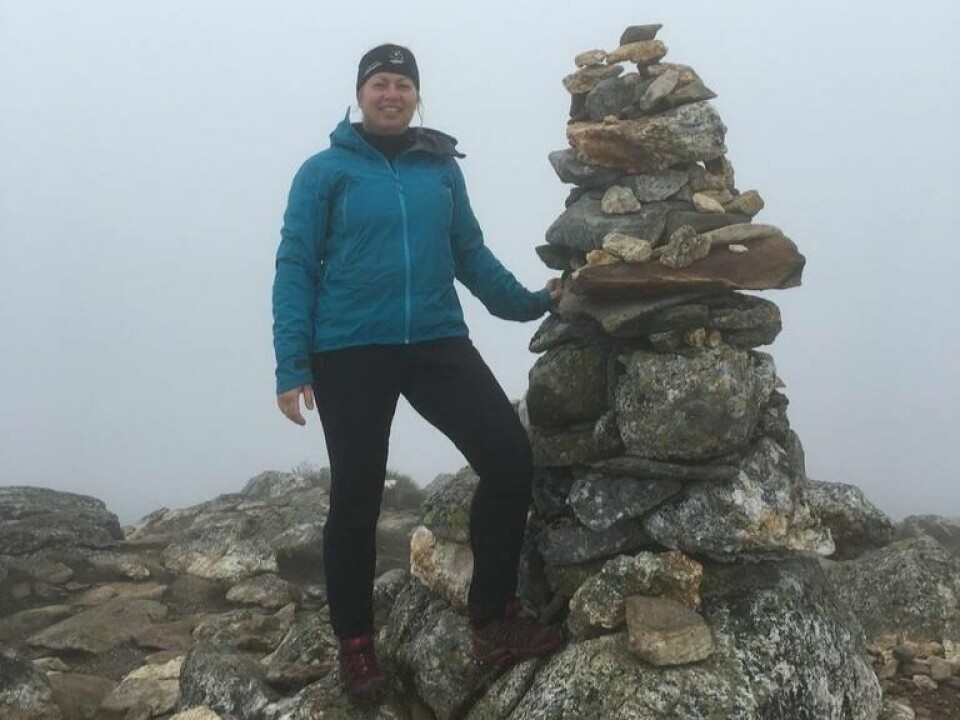 FORNØYD. Daglig leder i Bedriftsidretten i Nordland, Mona Lisa Skipnes, kan være strålende fornøyd med innsatsen i og oppslutningen rundt Ti på topp i Fauske i år.IDYLL. Ti på topps kan gi mange fine opplevelser, som her på Tuvatoppen. FORNØYD. Daglig leder i Bedriftsidretten i Nordland, Mona Lisa Skipnes, kan være strålende fornøyd med innsatsen i og oppslutningen rundt Ti på topp i Fauske i år.