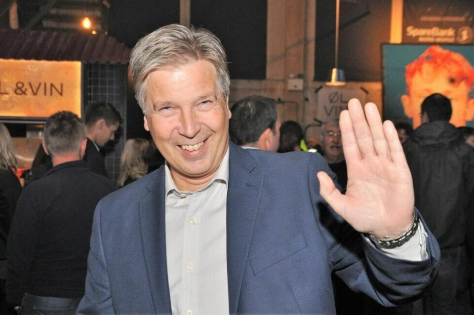 TRIVES PÅ ROGNAN. Ernst Jonassen har jobbet på Rognan Auto AS i 32 år, og det har en tenkt å fortsette med. TRIVES PÅ ROGNAN. Ernst Jonassen har jobbet på Rognan Auto AS i 32 år, og det har en tenkt å fortsette med. Foto: Lars Olav Handeland