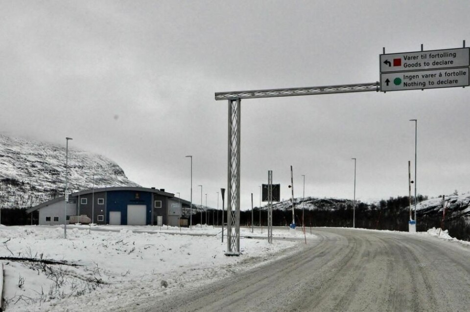 NØDVENDIG ÆREND. Fra 1. april blir det mulighet for hytteeiere eller campingvogneiere for å dra over grensen og sjekke forholdene og foreta høyst nødvendige ærender. NØDVENDIG ÆREND. Fra 1. april blir det mulighet for hytteeiere eller campingvogneiere for å dra over grensen og sjekke forholdene og foreta høyst nødvendige ærender. Foto: Lars Olav Handeland