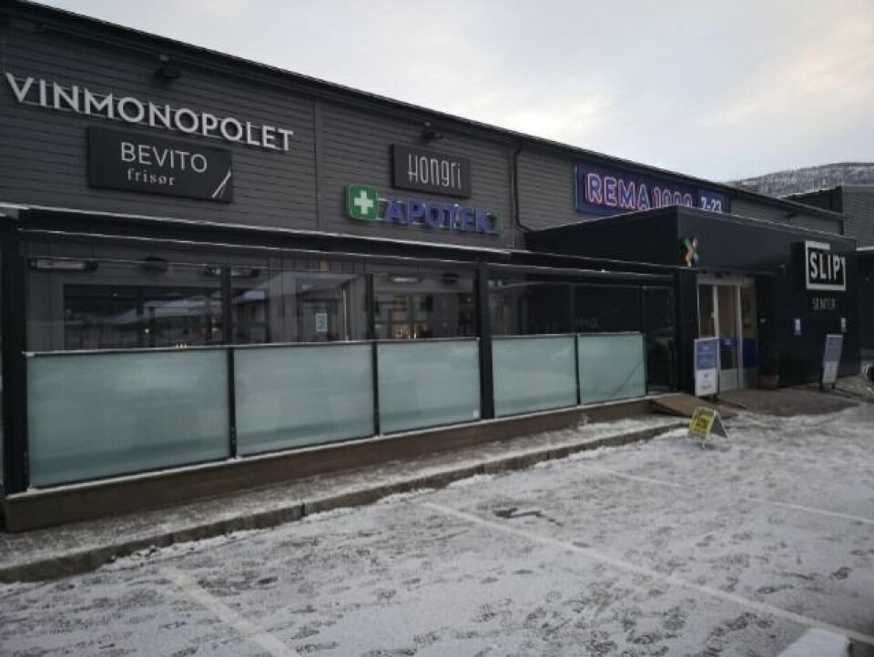 Hongri åpnet døreneI SLIP1. Et nytt skilt har kommet opp for å bli på Slip1-senteret på Rognan.