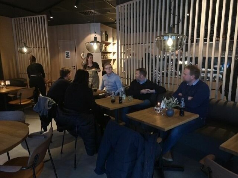 Hongri åpnet døreneMYE FOLK. Det var mange som ville besøke det nye spisestedet på Rognan åpningsdagen, men de måtte forholde seg til smittevernreglene.