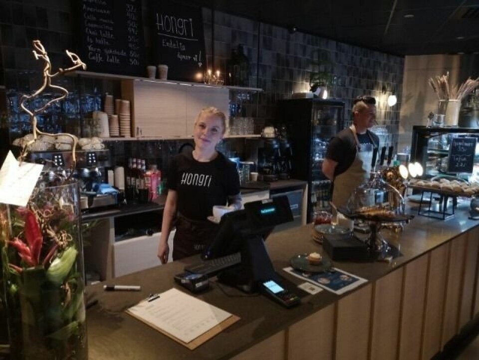 Hongri åpnet døreneERFAREN GJENG. Sarah Risvåg og resten av arbeidsgjengen på Hongri har god erfaring i bransjen.