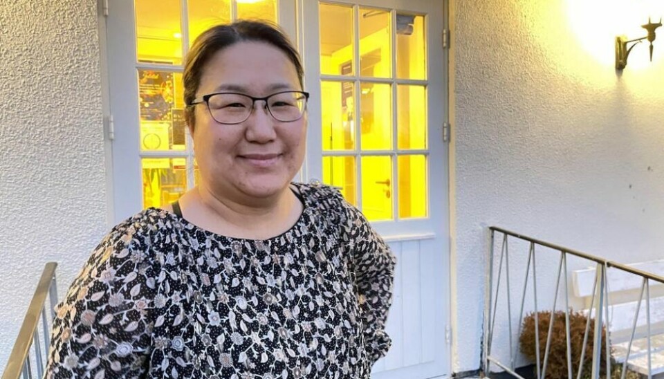GLEDER SEG TIL JUL. Aina Mikalsen Paulsen storstives som diakonmedarbeider i menigheten på Fauske. Hun ser fram til å slappe av og ta det med ro sammen med familien i jula. GLEDER SEG TIL JUL. Aina Mikalsen Paulsen storstives som diakonmedarbeider i menigheten på Fauske. Hun ser fram til å slappe av og ta det med ro sammen med familien i jula. Foto: Helge Simonsen