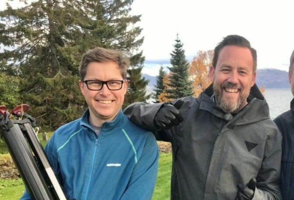 LANG PROSESS. Det har vært et prosjekt på over to år å fullføre de fem programmene i serien ”Ukjent arving”, der Ronald Hole Fossåskaret (t.v.) og Tarjei Strøm har reist landet rundt på jakt etter uvitende arvinger av folk som har gått bort. LANG PROSESS. Det har vært et prosjekt på over to år å fullføre de fem programmene i serien ”Ukjent arving”, der Ronald Hole Fossåskaret (t.v.) og Tarjei Strøm har reist landet rundt på jakt etter uvitende arvinger av folk som har gått bort. Foto: NRK