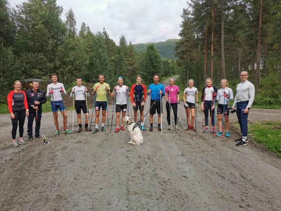 INTERVALLER. Denne gjengen med lokale skiløpere ble med på en intervalløkt i Saltdal sammen med Niklas Dyrhaug og Martin Johnsrud Sundby. INTERVALLER. Denne gjengen med lokale skiløpere ble med på en intervalløkt i Saltdal sammen med Niklas Dyrhaug og Martin Johnsrud Sundby. Foto: IL Vinger