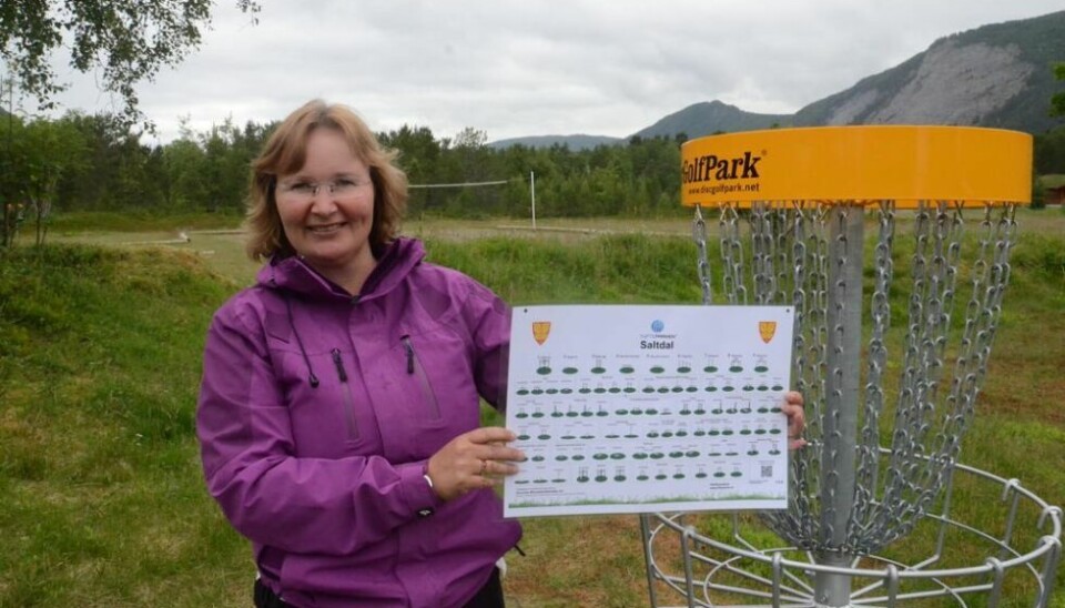 SVAR. Folkehelsekoordinator i Saltdal kommune, Solveig Annie Strøm oppfordrer de som får spørsmål om å delta i fylkeshelseundersøkelsen, til å svare. SVAR. Folkehelsekoordinator i Saltdal kommune, Solveig Annie Strøm oppfordrer de som får spørsmål om å delta i fylkeshelseundersøkelsen, til å svare. Foto: Sverre Breivik