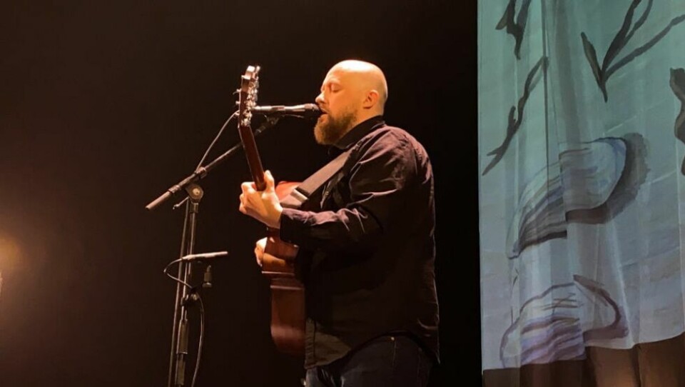 GJENVISITT. Terje Berg kommer til Utsikten med onkel Terje Nilsens nydelige låter. Men det blir også operapub og jazz. Faktisk skjer det noe hver helg i mars. GJENVISITT. Terje Berg kommer til Utsikten med onkel Terje Nilsens nydelige låter. Men det blir også operapub og jazz. Faktisk skjer det noe hver helg i mars. Foto: Helge Simonsen