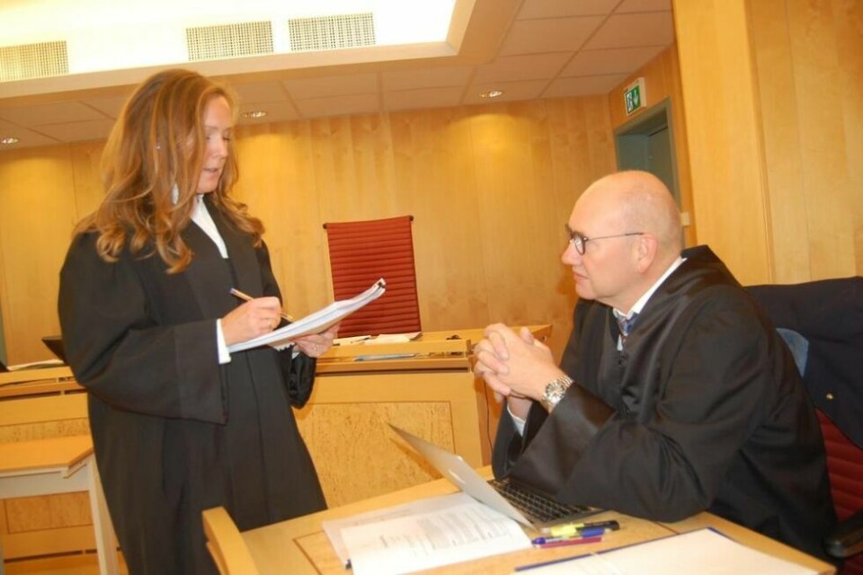 BELASTET MILJØ. Denne uken pågår en stor rettssak med involverte fra rusmiljøet på Fauske. Aktor er politiadvokat Kine Wesseltoft, mens advokat Finn Ove Smith er tiltaltes forsvarer. BELASTET MILJØ. Denne uken pågår en stor rettssak med involverte fra rusmiljøet på Fauske. Aktor er politiadvokat Kine Wesseltoft, mens advokat Finn Ove Smith er tiltaltes forsvarer. Foto: Stig Bjørnar Karlsen