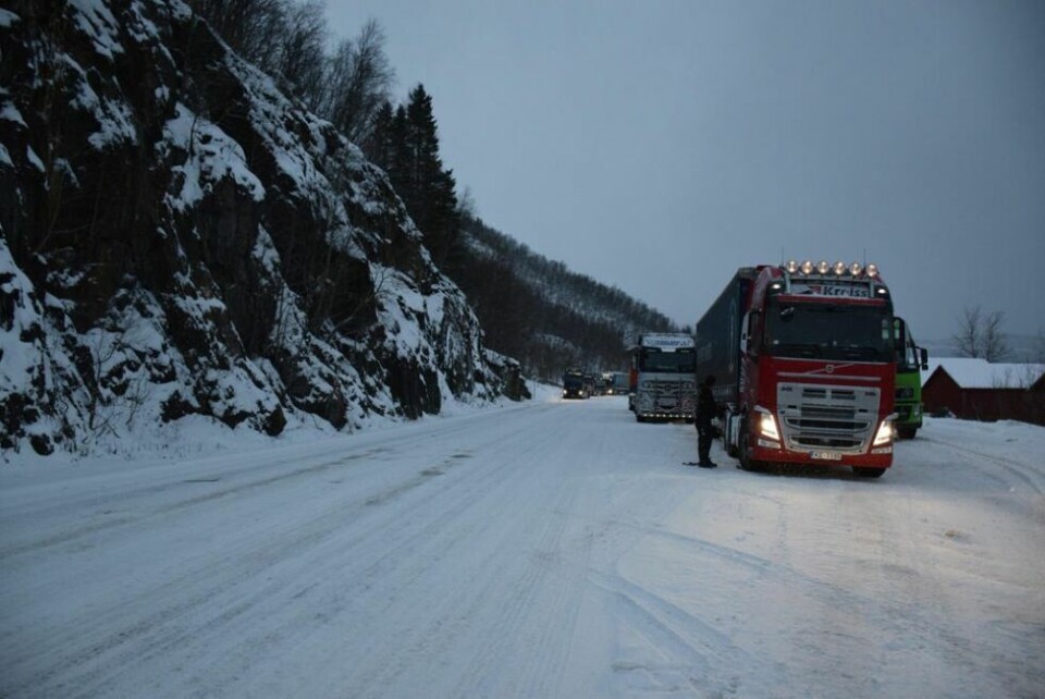 FAST. Setsåbakken er en utfordring for vogntog, spesielt utenalndske FAST. Setsåbakken er en utfordring for vogntog, spesielt utenalndske Foto: Arkiv - Ina Sand Solli