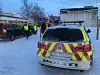 POLITIET. Kom til stedet og bidro til å løse opp i trafikkuhellet tirsdag. Foto: Tarjei Abelsen