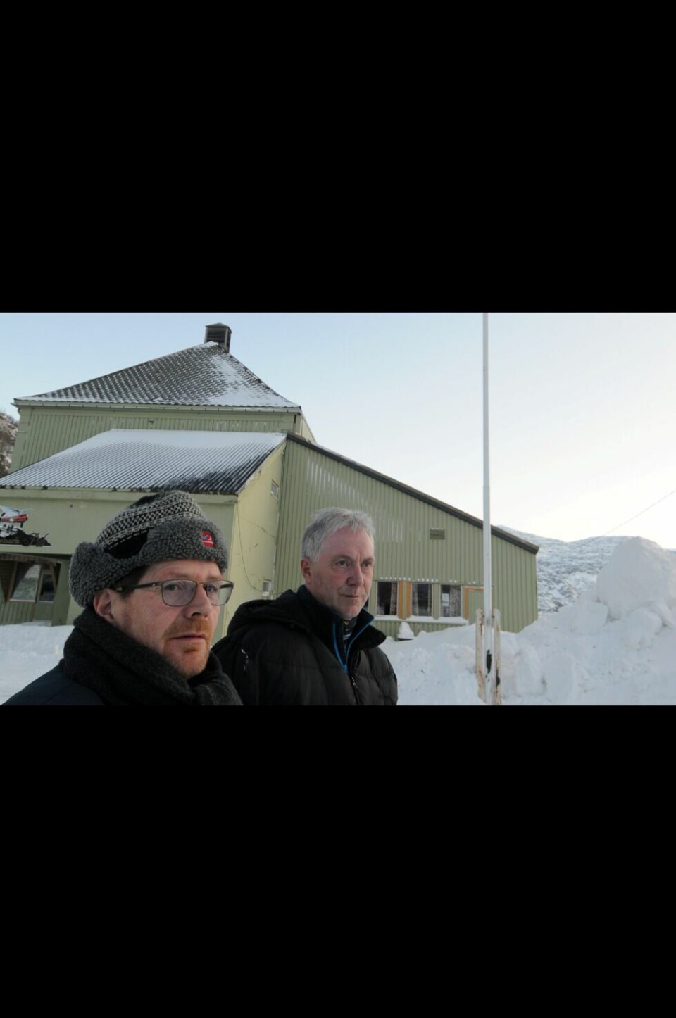 ARKIVFOTO. Ottar Skjellhaug til venstre og Kjell Basse Lund utenfor Sulitjelma samfunnshus. ARKIVFOTO. Ottar Skjellhaug til venstre og Kjell Basse Lund utenfor Sulitjelma samfunnshus. Foto: Arild Bjørnbakk