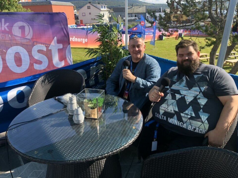 KLARE TIL SENDING. Saltenpostens reportere Espen Johansen og Helge Simonsen er klare for å gi deg ny festival-sending fra Fauske: KLARE TIL SENDING. Saltenpostens reportere Espen Johansen og Helge Simonsen er klare for å gi deg ny festival-sending fra Fauske: Foto: Linn Normann Godtfredsen
