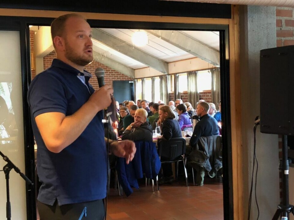 SAMFERDSELSMINISTER: Jon-Georg Dale da han besøkte Kobbelv vertshus som Landbruks- og matminister. SAMFERDSELSMINISTER: Jon-Georg Dale da han besøkte Kobbelv vertshus som Landbruks- og matminister. Foto: Helge Simonsen