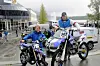TØFF HOBBY. Dennis Berg Stene (9) og Narve Andre Kristensen (19) elsker fart og spenning og da er motorcross en perfekt fritidsaktivitet. Foto: Maria Edvardsen
