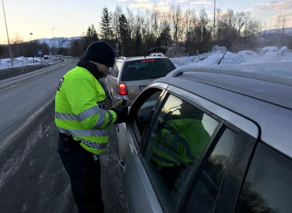 KNEP EN. En mann er mistenkt for å promillekjøre onsdag formiddag. Arkivfoto KNEP EN. En mann er mistenkt for å promillekjøre onsdag formiddag. Arkivfoto
