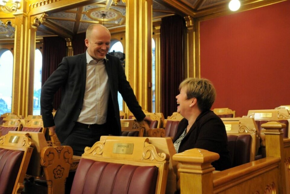PROVOSERTE. Leder for Senterpartiet, Trygve Slagsvold Vedum, har provosert flere med sine utsagn om at klimatiltak ikke handler om elbiler og kjøtt. Representant Siv Mossleth fra Saltdal støtter Vedum. Arkivfoto: Maria Trondsen PROVOSERTE. Leder for Senterpartiet, Trygve Slagsvold Vedum, har provosert flere med sine utsagn om at klimatiltak ikke handler om elbiler og kjøtt. Representant Siv Mossleth fra Saltdal støtter Vedum. Arkivfoto: Maria Trondsen