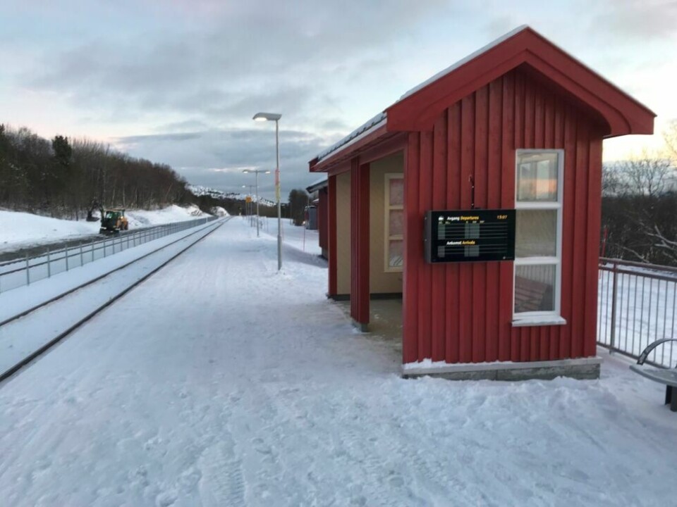 NY STASJON. Dette er Oteråga stasjon ved Reitan som skal åpnes offisielt i dag, torsdag, men det store spørsmålet blir hvor mange kommer til å bruke stasjonen. NY STASJON. Dette er Oteråga stasjon ved Reitan som skal åpnes offisielt i dag, torsdag, men det store spørsmålet blir hvor mange kommer til å bruke stasjonen. Foto: Frank Øvrewall.