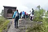 SKINTE OPP. Turværet ble ikke så aller verst på 3-toppturen som gikk til Helskaret, Storsteinfjellet og Storvagghaugen. Dog er arrangøren skuffet over oppmøtet. Foto: Sylvia Bredal