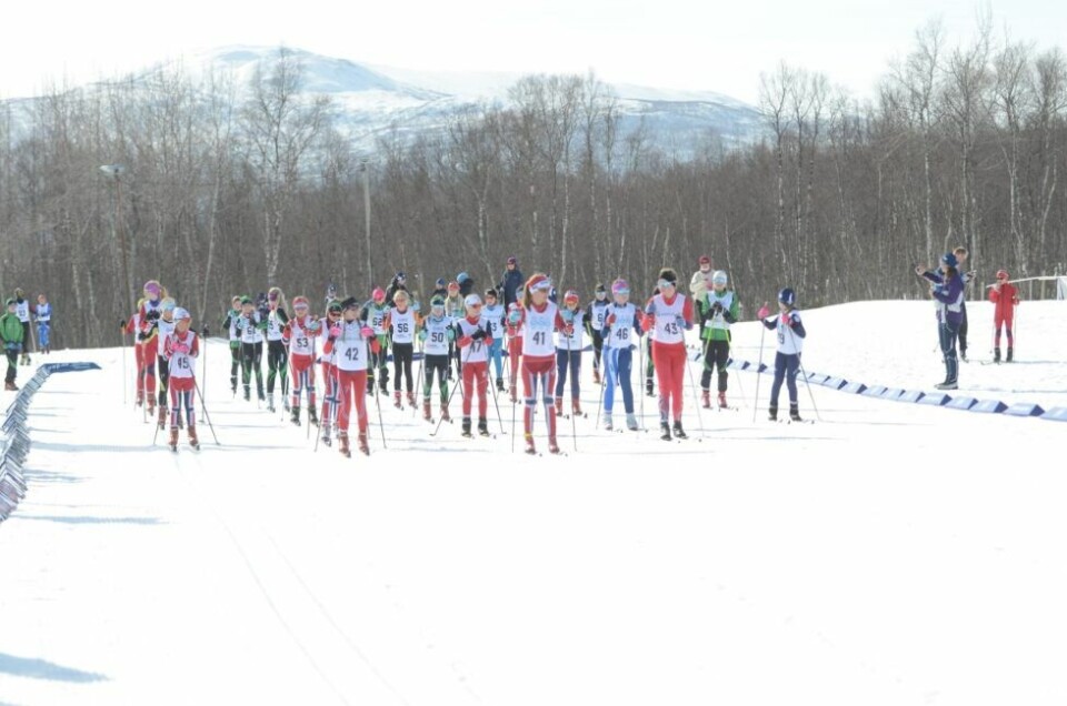 UTVIDER. Mange foreldre er uansett på plass på skirenn for å følge opp egen barm, smøre ski og så videre. Nå vil Fauske IL ha med både foreldre og veteranløpere i egen klasse under skirennet 7. januar. UTVIDER. Mange foreldre er uansett på plass på skirenn for å følge opp egen barm, smøre ski og så videre. Nå vil Fauske IL ha med både foreldre og veteranløpere i egen klasse under skirennet 7. januar. Foto: Espen Johansen