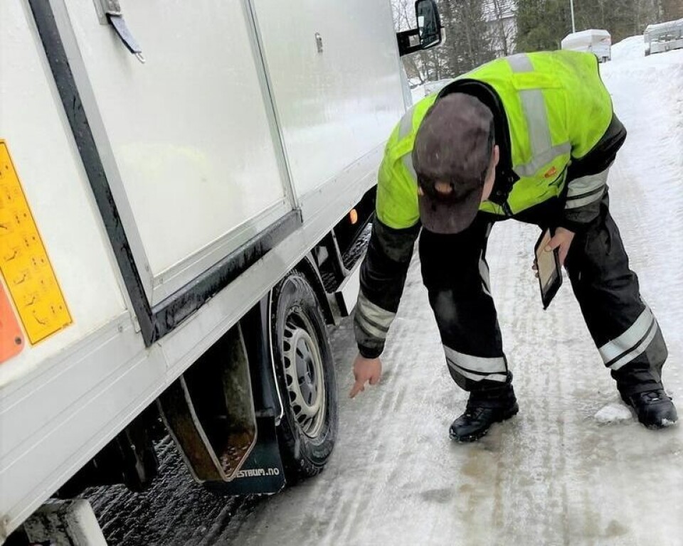 NY KONTROLL. Torsdag var det ny kjøretøykontroll ved Hestbrinken i Saltdal. Bildet er fra en tidligere anledning. NY KONTROLL. Torsdag var det ny kjøretøykontroll ved Hestbrinken i Saltdal. Bildet er fra en tidligere anledning. Foto: Statens vegvesen