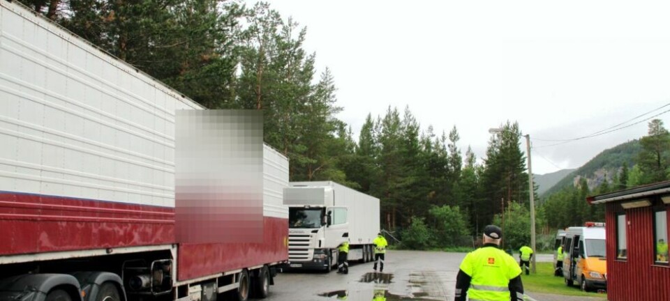 - Defekt topplys og sprekk i bremseskivene