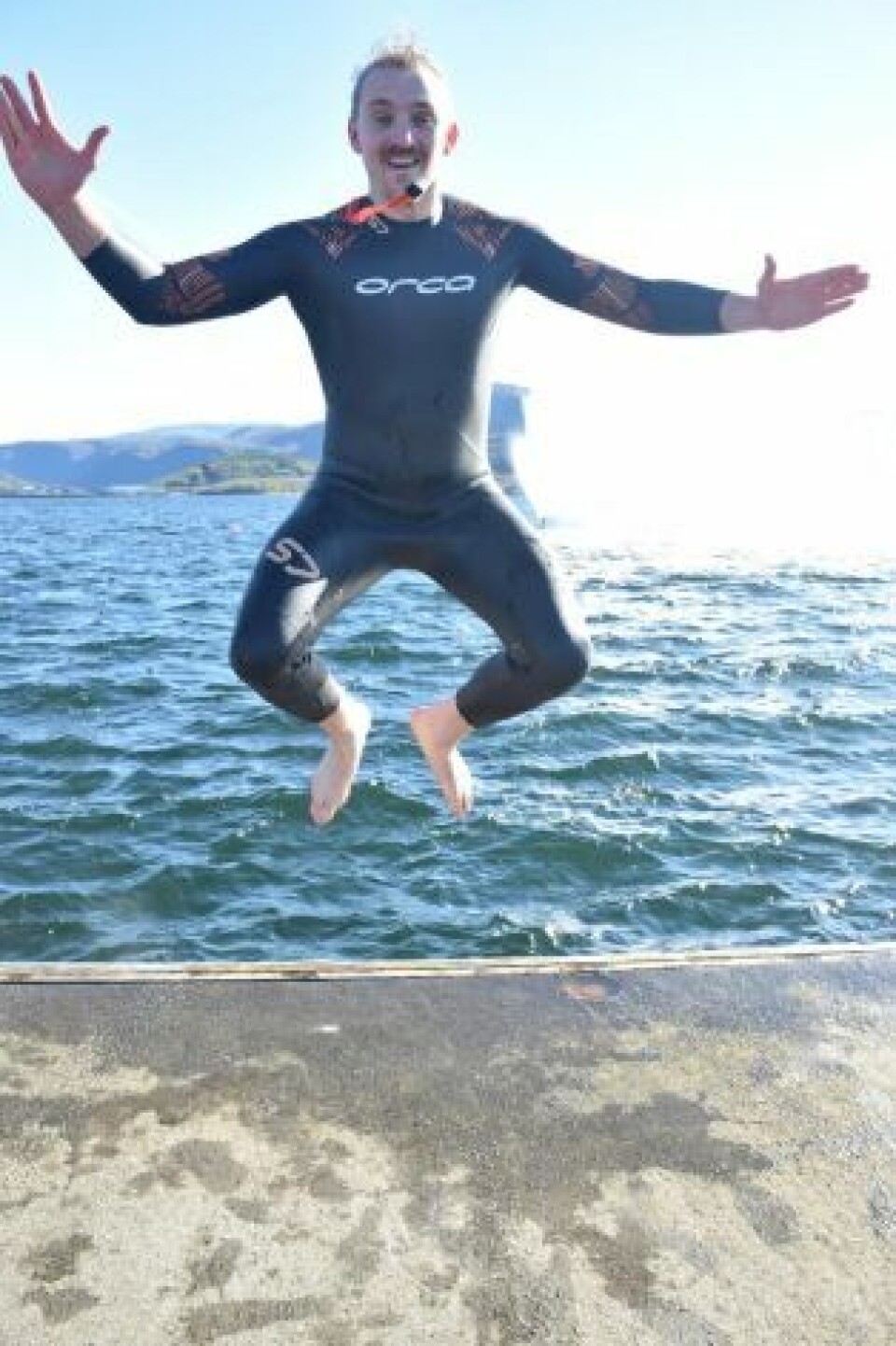 HOPPENDE GLAD. Så glad blir man over å få tittelen Fauskeviking! HOPPENDE GLAD. Så glad blir man over å få tittelen Fauskeviking!