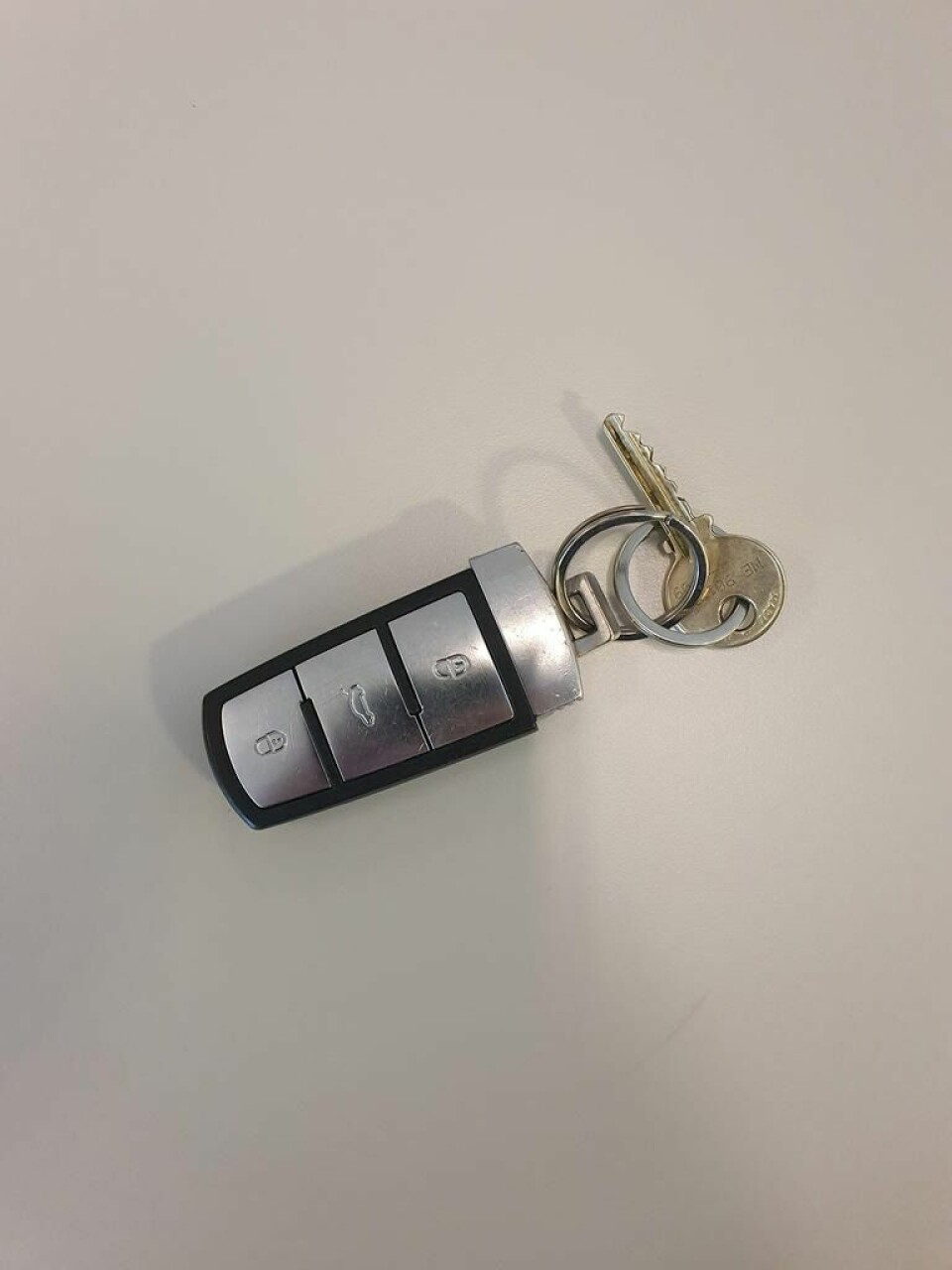 MISTET. Politiet har mistet en slik bilnøkkel. MISTET. Politiet har mistet en slik bilnøkkel. Foto: Foto: tipser