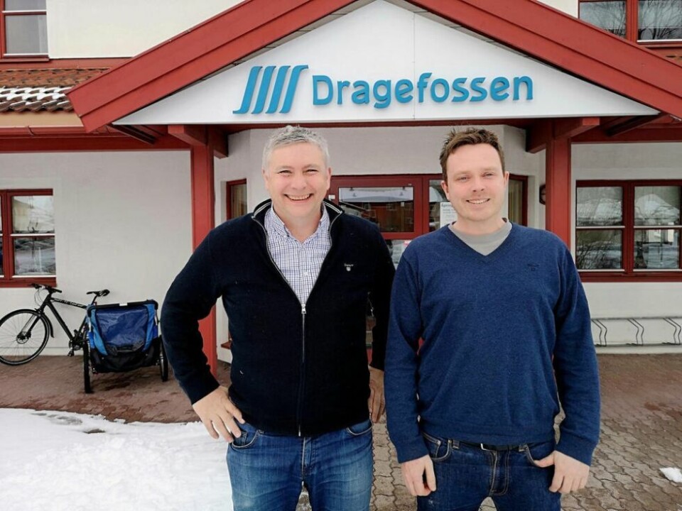 SER FRAMOVER. Daglig leder, Truls Paulsen, i Dragefossen Kraftanlegg AS og markedssjef Steinar Maarnes (t.h.) forteller at det allerede jobbes med å få på plass ladestasjoner med høy effekt på Rognan. SER FRAMOVER. Daglig leder, Truls Paulsen, i Dragefossen Kraftanlegg AS og markedssjef Steinar Maarnes (t.h.) forteller at det allerede jobbes med å få på plass ladestasjoner med høy effekt på Rognan. Foto: Tarjei Abelsen