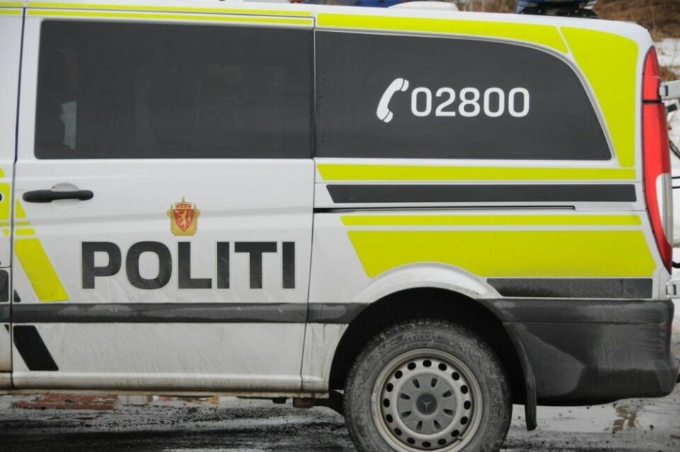 TOK FØRERKORT. Politiet tok førerkortet fra bilføreren som kjøre utfor veien, TOK FØRERKORT. Politiet tok førerkortet fra bilføreren som kjøre utfor veien,