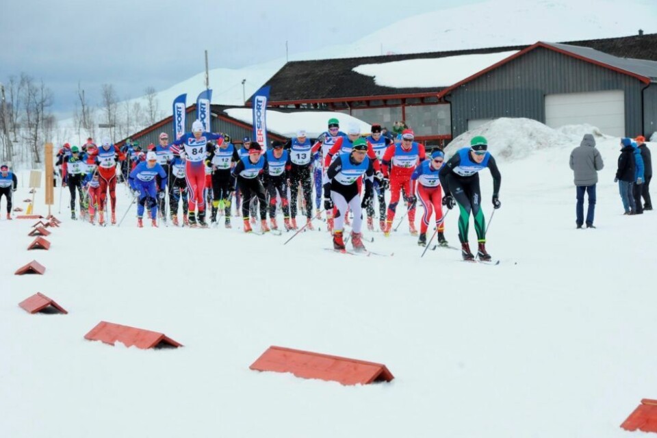 Her er turrenn-klassen i 2016-utgaven av Valnesfjord rundt klare til start.I år blir det ikke noe Valnesfjord rundt. Her er turrenn-klassen i 2016-utgaven av Valnesfjord rundt klare til start.I år blir det ikke noe Valnesfjord rundt.