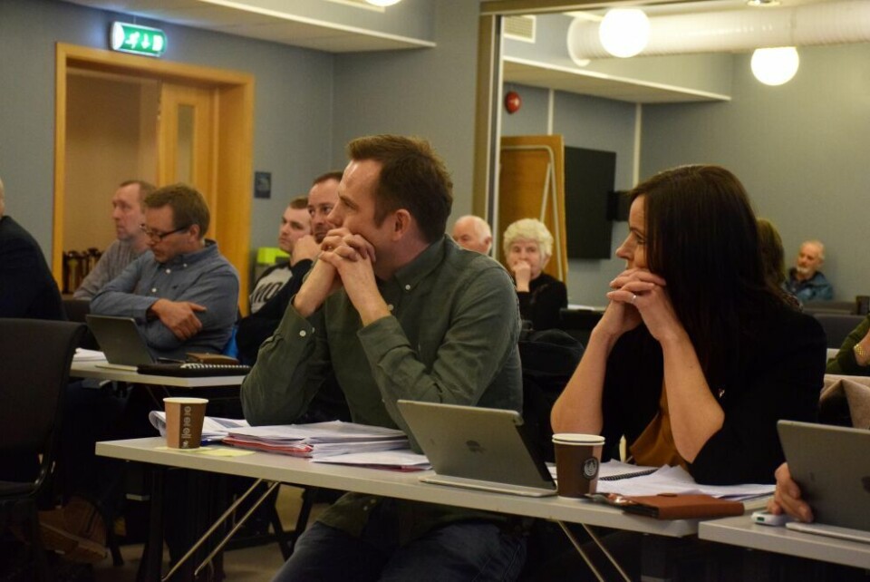 I styret. Både Nils Christian Steinbakk og Kathrine Moan Larsen er med i styret i Arbeiderpartiet, etter å ha meldt seg inn i partiet igjen etter at Felleslista ble oppløst. Bildet er fra et kommunestyremøte i mars 2019. I styret. Både Nils Christian Steinbakk og Kathrine Moan Larsen er med i styret i Arbeiderpartiet, etter å ha meldt seg inn i partiet igjen etter at Felleslista ble oppløst. Bildet er fra et kommunestyremøte i mars 2019. Foto: Frida Kalbakk