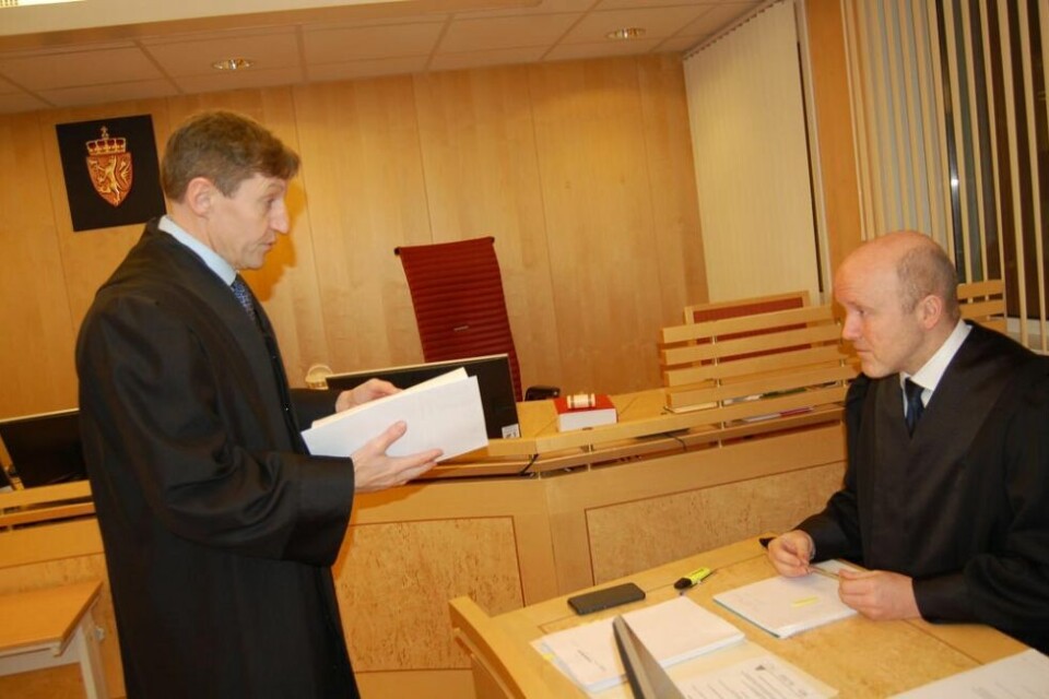 FRIFUNNET. Forsvarer, advokat Svein Skipnes (t.h.) fikk medhold i full frifinnelse. Statsadvokat Thor Erik Høiskar la ned påstand om to år og ni måneders fengsel. FRIFUNNET. Forsvarer, advokat Svein Skipnes (t.h.) fikk medhold i full frifinnelse. Statsadvokat Thor Erik Høiskar la ned påstand om to år og ni måneders fengsel. Foto: Stig Bjørnar Karlsen