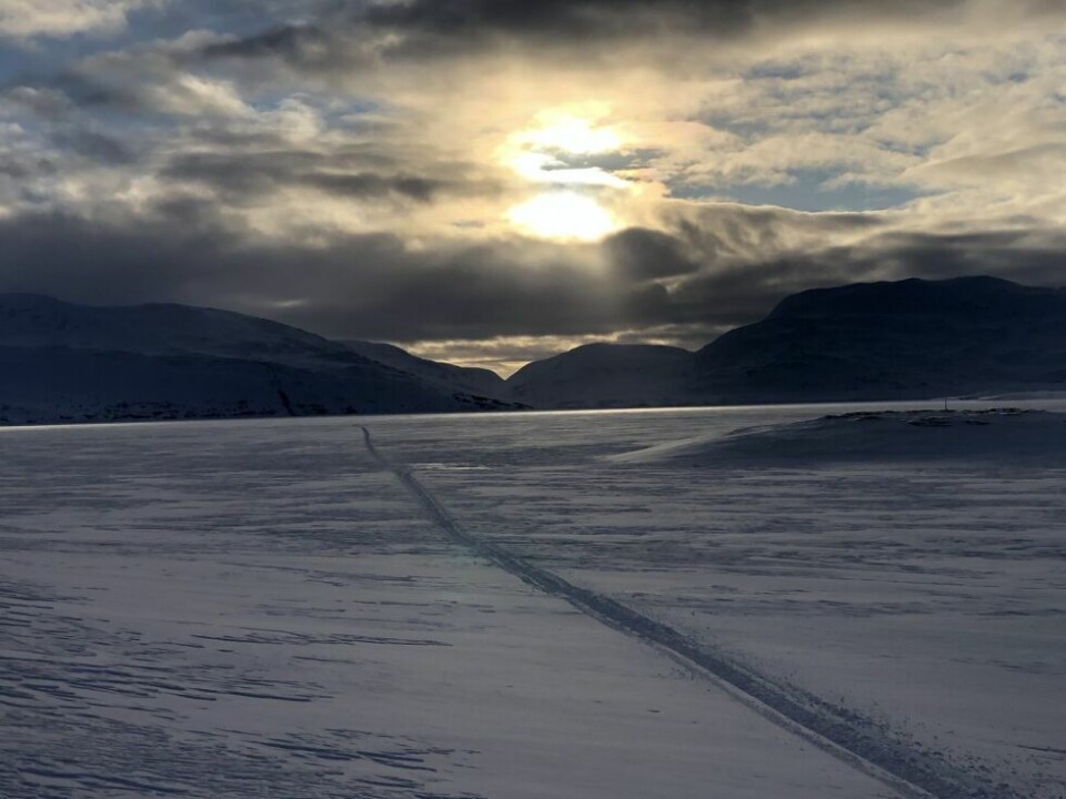 Uvanlig mye snø i fjellet i vinterferienVinterens første kryssing av Balvatnet 19. februar.