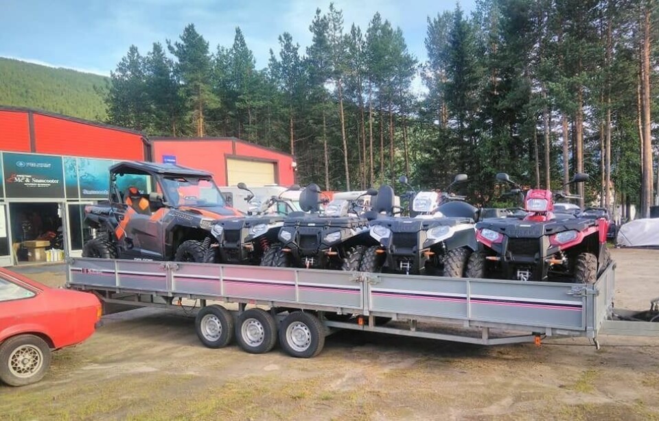 MANGLER DELER. Ernstsen MC og Snøscooter på Rognan selger ulike kjøretøyer for terreng, også firehjulinger. Nå mistenker bedriften at noen tyver har vært på ferde og forsynt seg med deler fra både traktor og noen snøskutere. MANGLER DELER. Ernstsen MC og Snøscooter på Rognan selger ulike kjøretøyer for terreng, også firehjulinger. Nå mistenker bedriften at noen tyver har vært på ferde og forsynt seg med deler fra både traktor og noen snøskutere. Foto: Ernstsen MC & Snøscooter