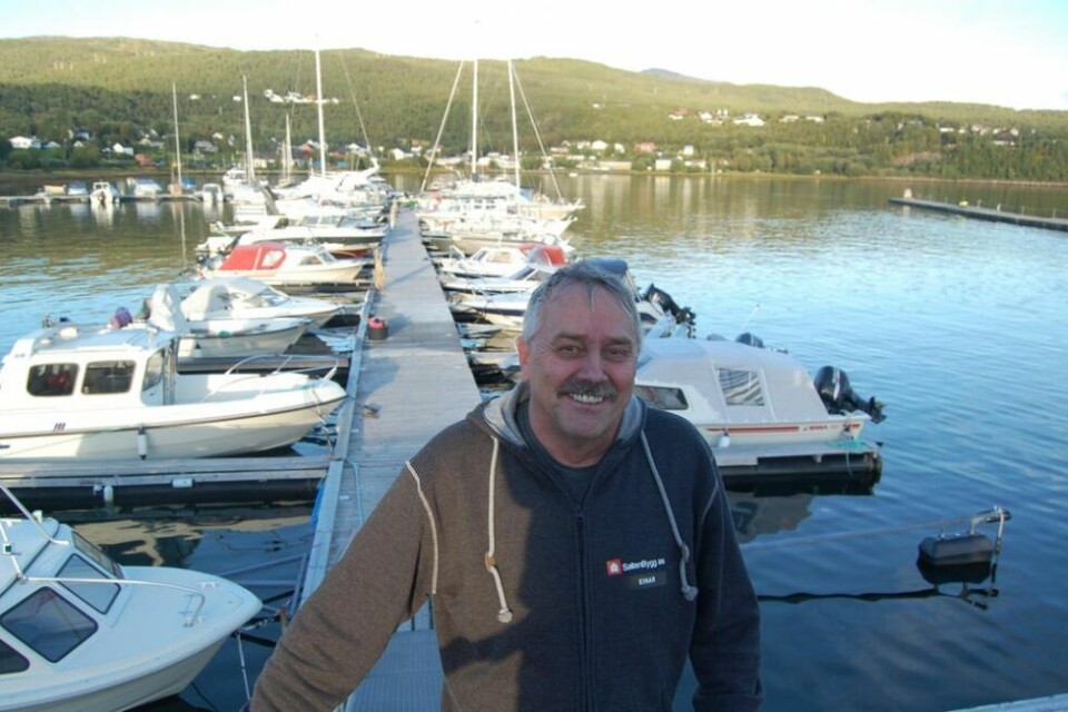 STOR FORSKJELL. En ny bølgedemper vil være av stor betydning for småbåthavna på Fauske, sier båtforeningens leder Einar Thomassen. STOR FORSKJELL. En ny bølgedemper vil være av stor betydning for småbåthavna på Fauske, sier båtforeningens leder Einar Thomassen. Foto: Stig Bjørnar Karlsen