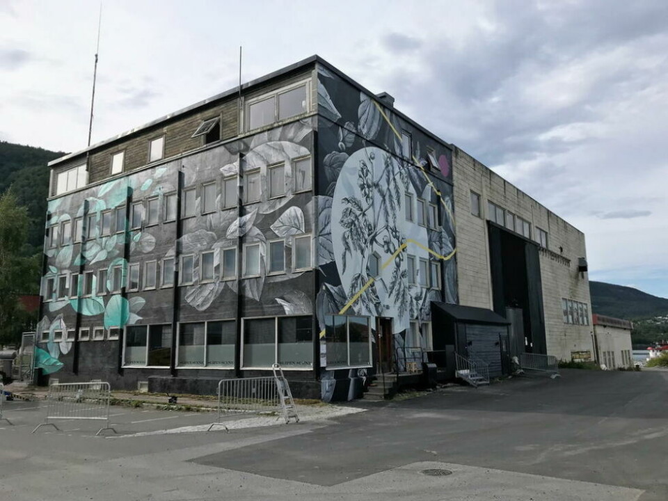 PRØVER IGJEN. Ordføreren sier at det å tilby og legge til rette for at Blåfrostfestivalen skal få kjøpe Slipen, er og kommer til å være det billigste alternativet for Saltdal kommune. PRØVER IGJEN. Ordføreren sier at det å tilby og legge til rette for at Blåfrostfestivalen skal få kjøpe Slipen, er og kommer til å være det billigste alternativet for Saltdal kommune.