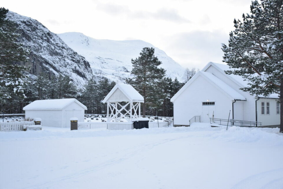 Tirsdag 6. februar er det gudstjeneste ved Sildhopvatn nord i Sørfold. De som vil slå følge dit, må møte senest klokken 17:30 ved Mørsvikbotn kapell. Tirsdag 6. februar er det gudstjeneste ved Sildhopvatn nord i Sørfold. De som vil slå følge dit, må møte senest klokken 17:30 ved Mørsvikbotn kapell. Foto: Eva S. Winther