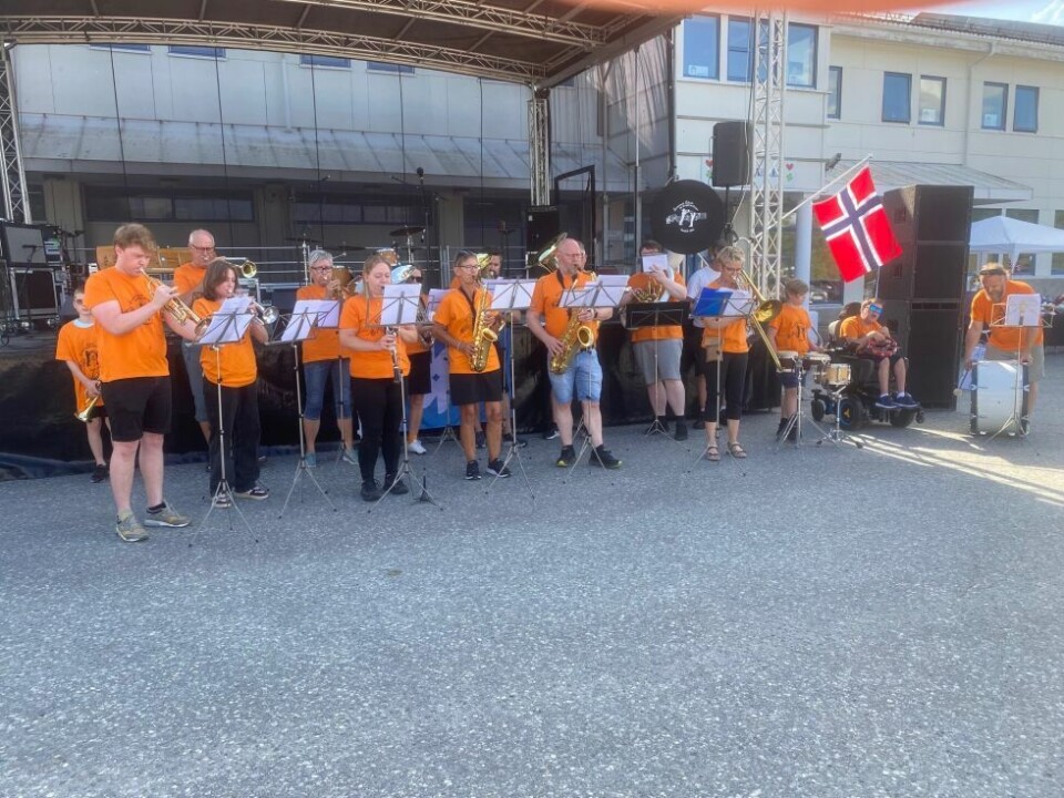Arctic Race dag toSPILTE OPP. Straumen skole-og ungdomsskorps spilte
