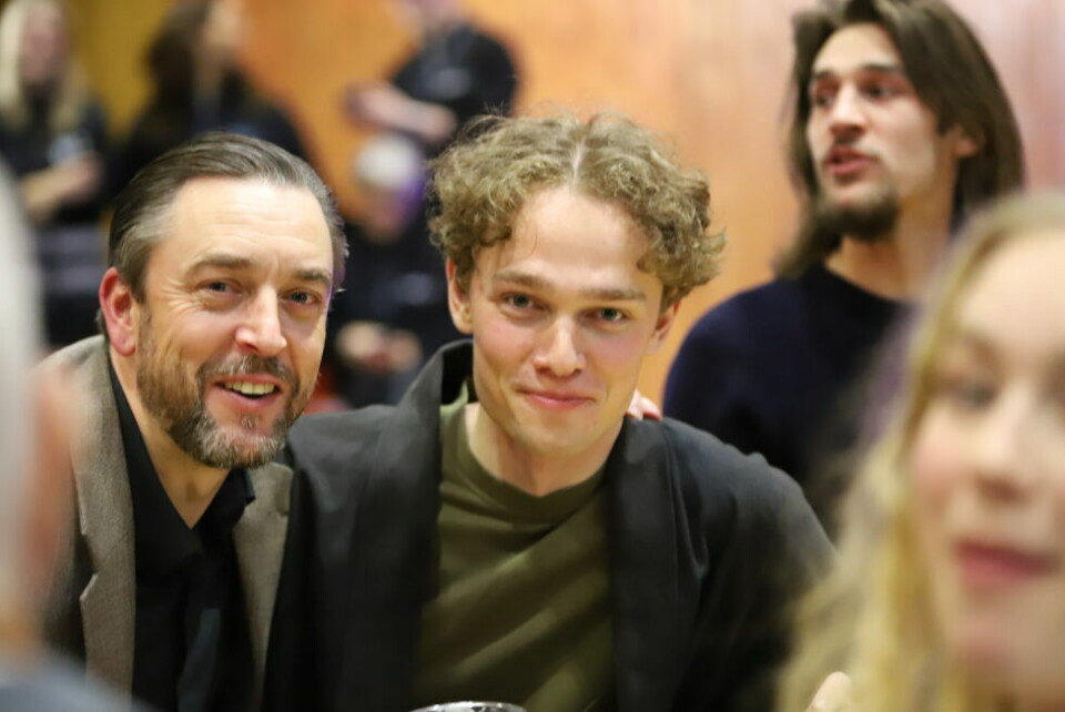 Kristoffer Sagmo Aalberg (Carl) og Otto Fahlgren (Konrad) på premierefest i Fauske idrettshall. Alle foto: Lise Berntzen Kristoffer Sagmo Aalberg (Carl) og Otto Fahlgren (Konrad) på premierefest i Fauske idrettshall. Alle foto: Lise Berntzen