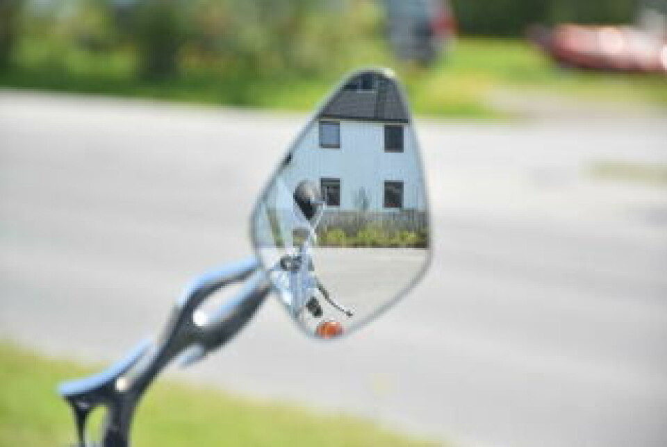 Detalj - speilet på en veteranmotorsykkel. Detalj - speilet på en veteranmotorsykkel. Foto: Eva S. Winther