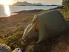 TELTLIV. De bestemte før turen at det skulle være en overnattiigstur. Her har de campet på Mortenstranda. Foto: Foto: Ole Oddvar Johansen