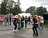 Benjamin Sefring fikk damene til å danse i regnet. Det er ikke så verst prestert av Fauskegutten. Foto: Lise Berntzen