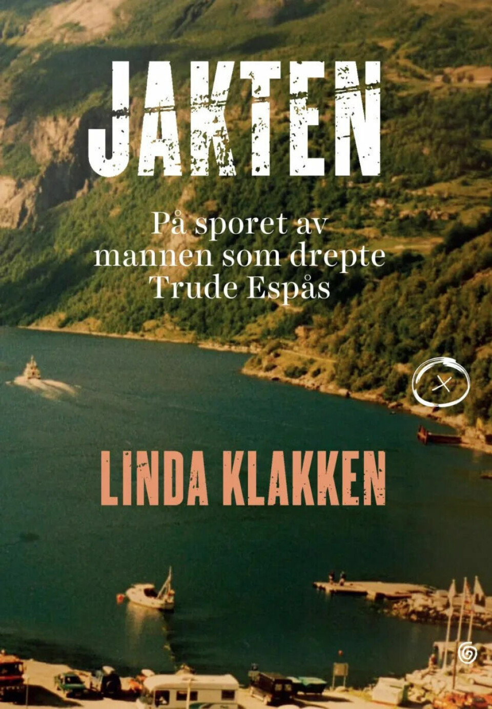 Linda Klakken har skrevet en spennende bok om hvordan hun har prøvd å løse drapsgåten fra Geiranger i 1996. Linda Klakken har skrevet en spennende bok om hvordan hun har prøvd å løse drapsgåten fra Geiranger i 1996.