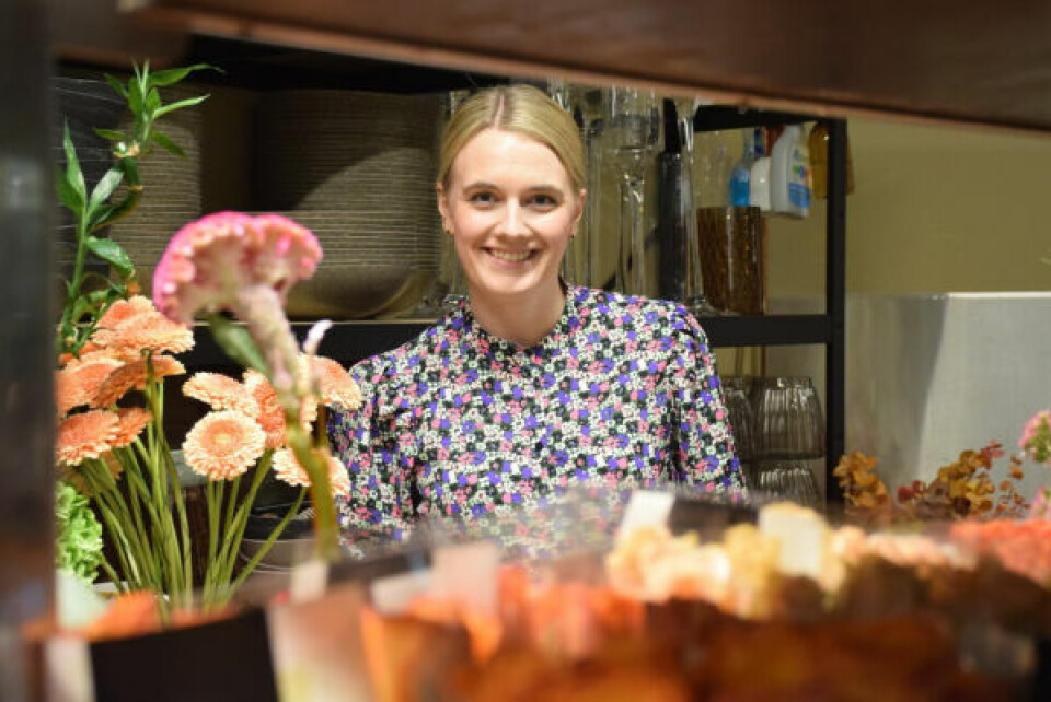 MED FRA START. Kristine Sjø startet som lærling hos Spire, og fikk etter hvert fast jobb. - Jeg trives så godt her, sier hun. MED FRA START. Kristine Sjø startet som lærling hos Spire, og fikk etter hvert fast jobb. - Jeg trives så godt her, sier hun. Foto: Eva S. Winther