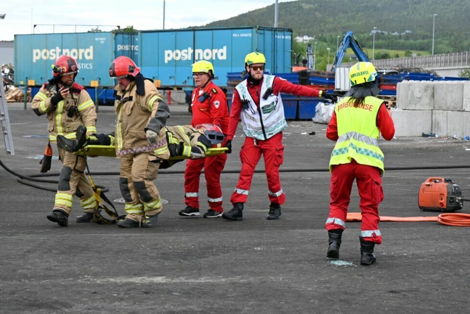 ØvelseSAMARBEIDET GODT. Nødetatene samarbeidet godt på 'ulykkesstedet' under øvelsen.