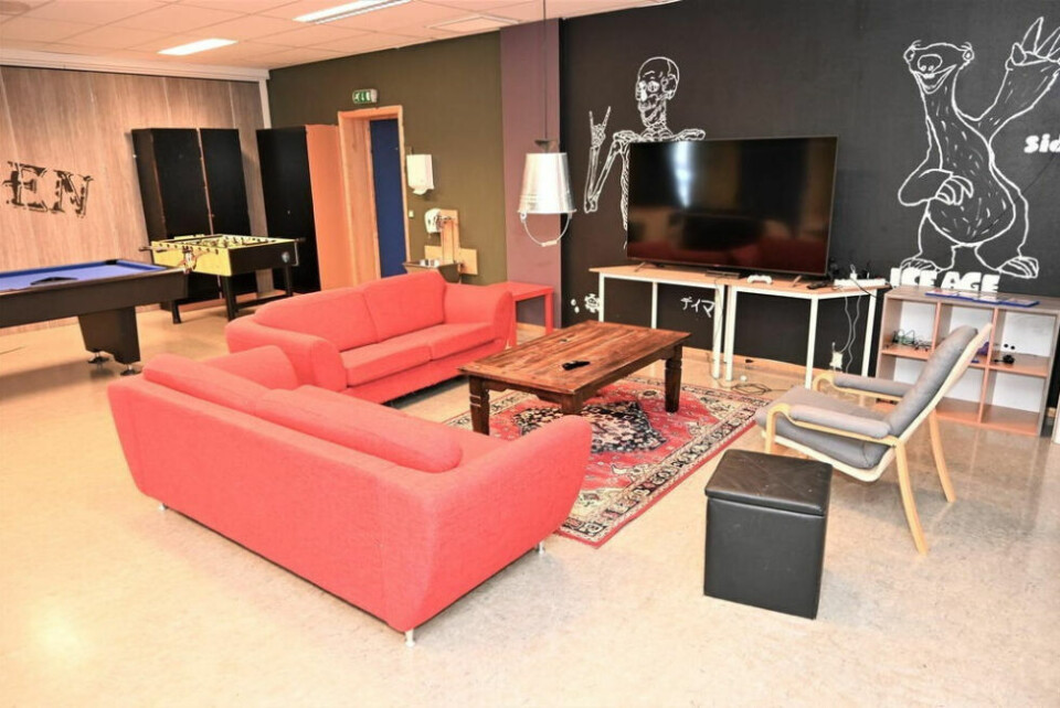 ET STED Å VÆRE. Om de bare vil ”henge” eller se på TV, så er Klubben stedet for de unge i Beiarn. ET STED Å VÆRE. Om de bare vil ”henge” eller se på TV, så er Klubben stedet for de unge i Beiarn.