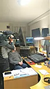 LOTTO-BESØK. I 2017 var NRKs Lotto-sending på besøk og lagde sak om frivillighet. Daværende styreleder Kjell Antonsen ser du litt av her. Foto: Nå er det nettopp mangelen på frivillige som kan knekke radioen. Foto: Maylen Tubez Solhaug